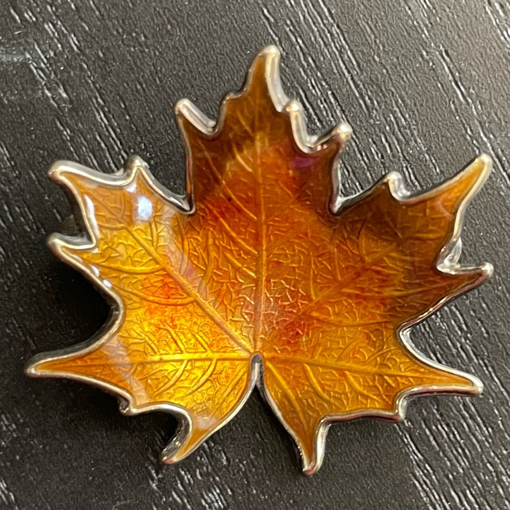 Vintage Norway Sterling Silver Enamel Maple Leaf Enamel Pin by Hroar Prydz